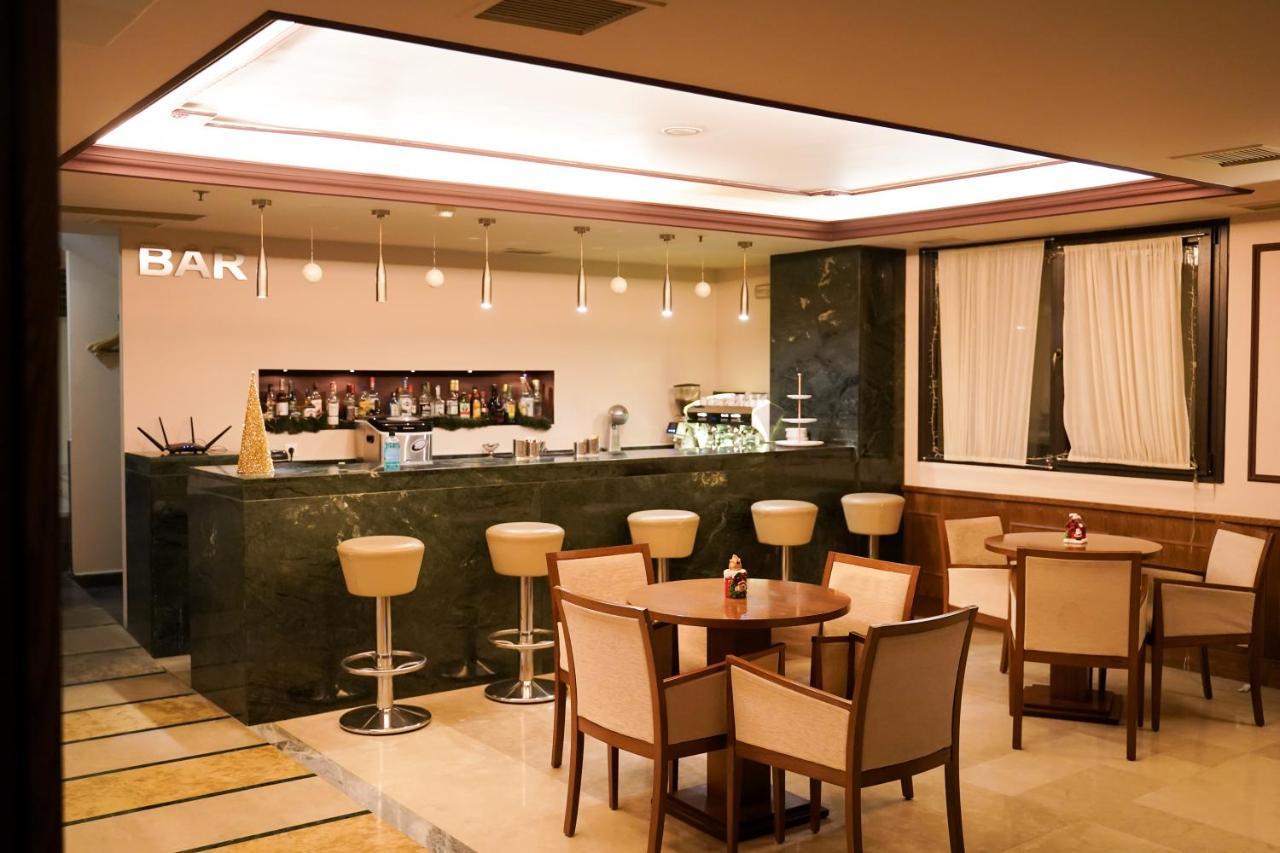 Hotel Antoniadis Kalambaka Esterno foto